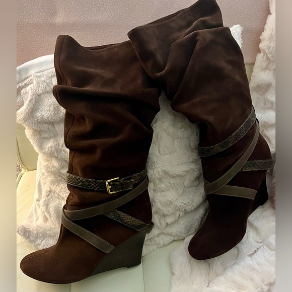 Colin Stuart Brown Suede Strappy Scrunch Knee High Wedge Boots Sz 11B - Picture 2 of 14